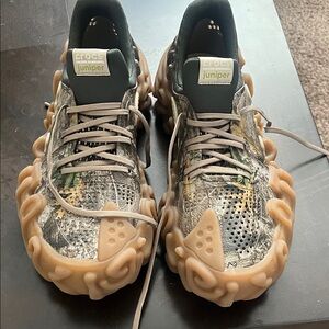 CROCS Camo and Beige Sneakers